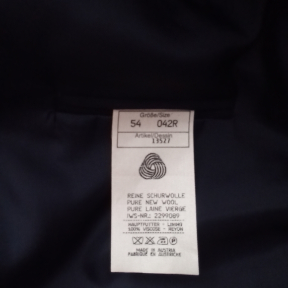 Vitale Barberis Canonico dark blue dinner jacket, wool, 42R, Immaculate! - Picture 8 of 9
